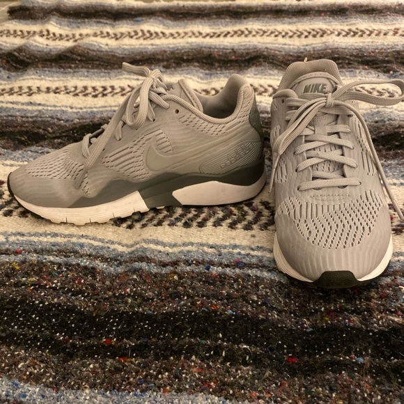 Nike’s - Picture 2 of 2